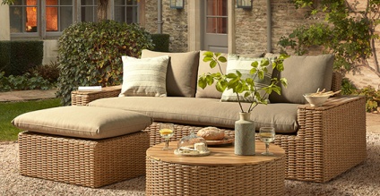 The Ultimate Guide to Choosing Garden Furniture in 2025