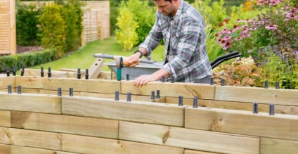 Garden Projects for the Weekend: Quick Wins for Outdoor Spaces with Colour Supplies