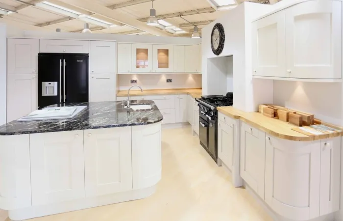 Gala Traditional Kitchen